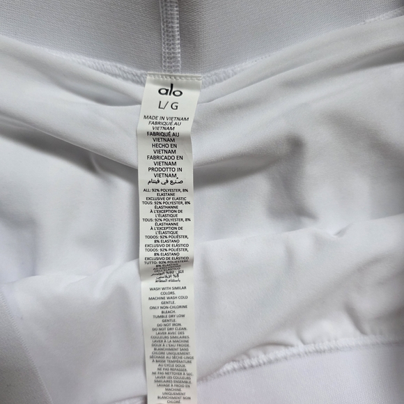 ALO Yoga White Pleated Mini Skirt - Picture 3 of 5